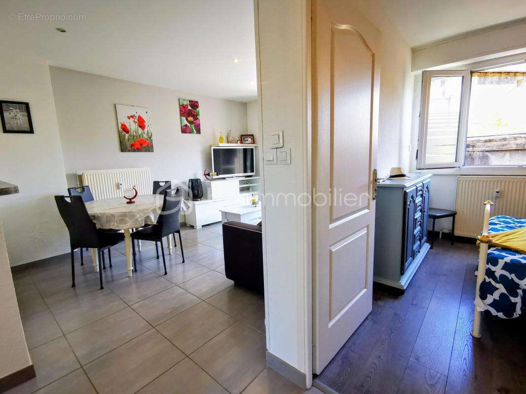 Appartement à VIZILLE