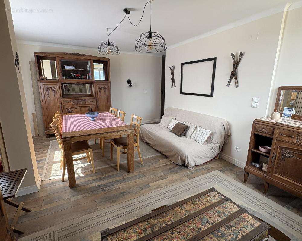 Appartement à FONT-ROMEU-ODEILLO-VIA