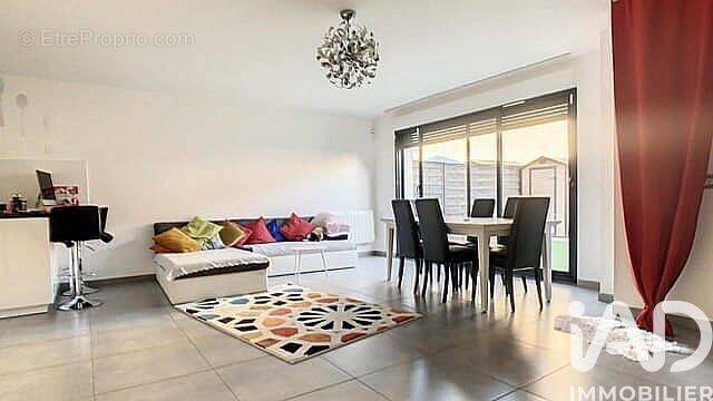 Photo 1 - Maison à LE BLANC-MESNIL