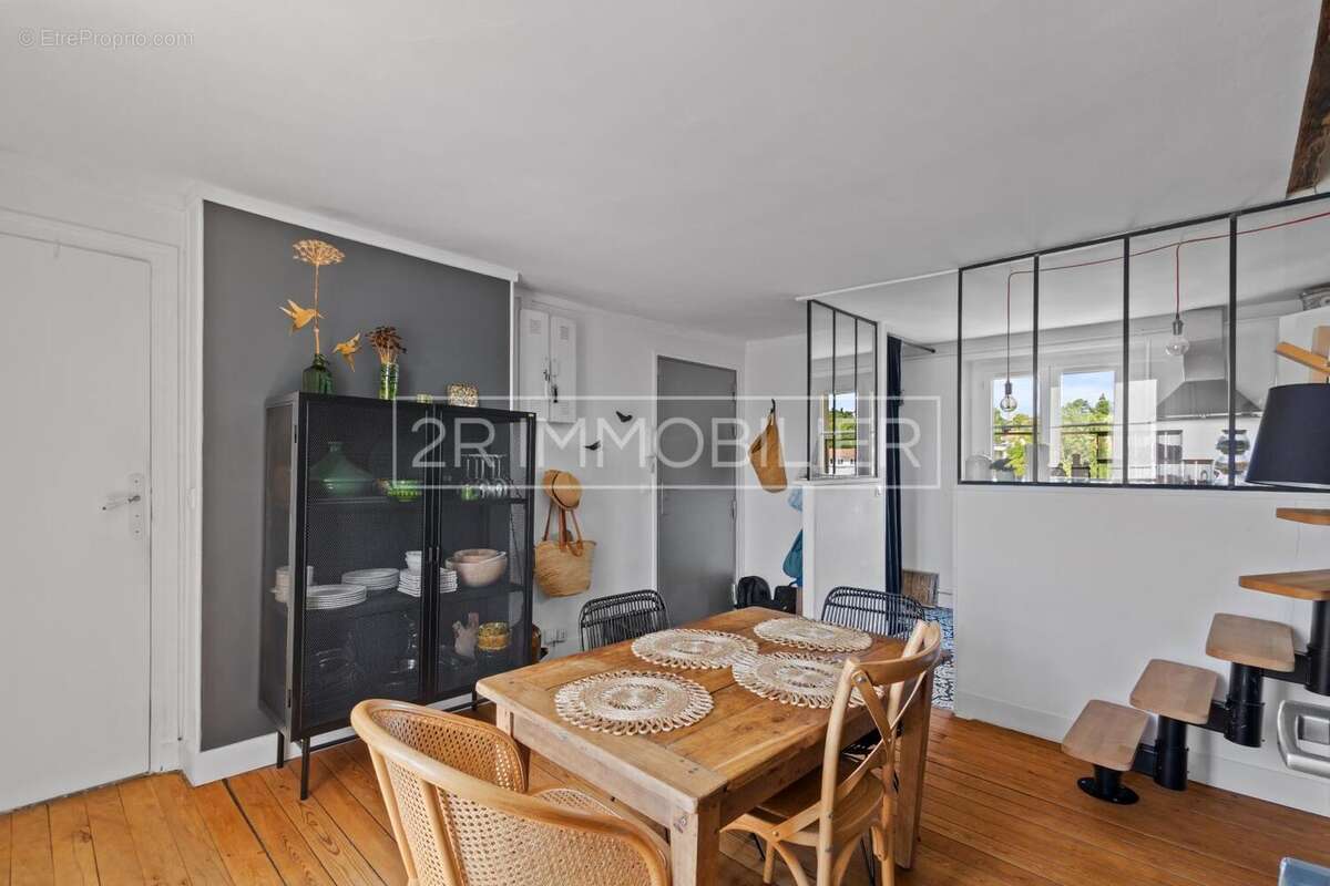 Salle de bains - Appartement à LAGNY-SUR-MARNE