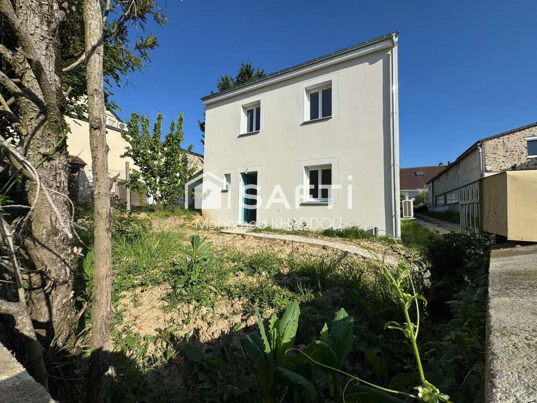 Maison 100 m² à Morainvilliers  - photo 8