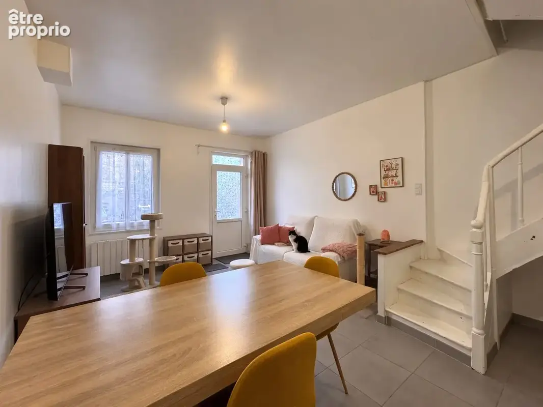 Maison 3 pièces 59 m² à vendre à Pont-De-L'arche (27340) - photo 2