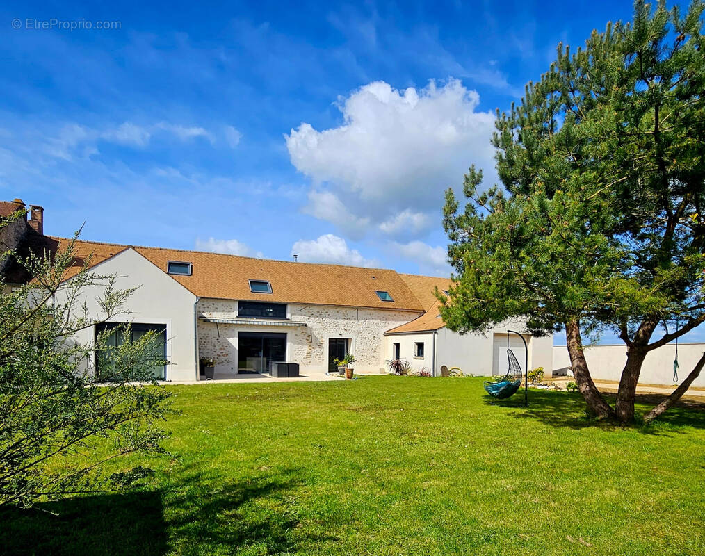 Maison à LIMOURS