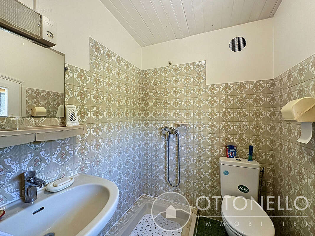 Maison à ROQUEBRUNE-SUR-ARGENS