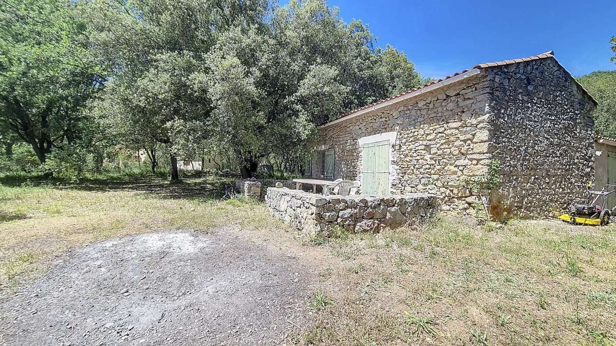 Maison à FIGANIERES