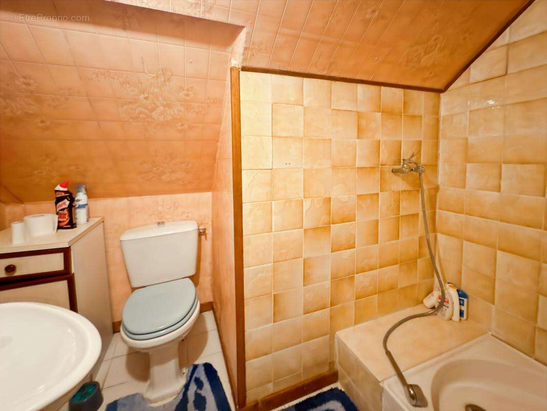 Maison à EQUEMAUVILLE