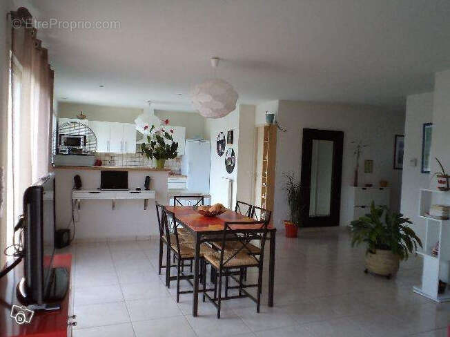 Maison à SAINT-SULPICE-SUR-LEZE