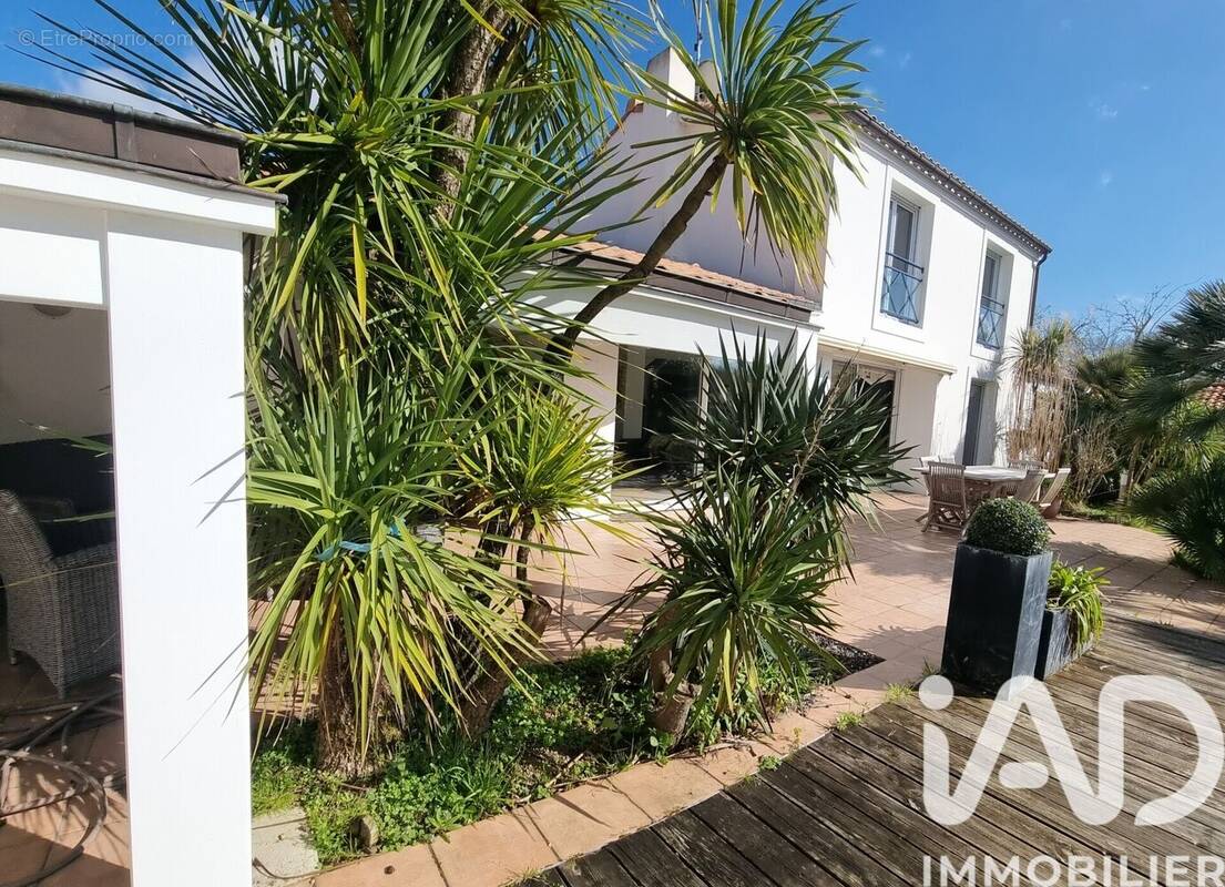 Photo 1 - Maison à CHALLANS