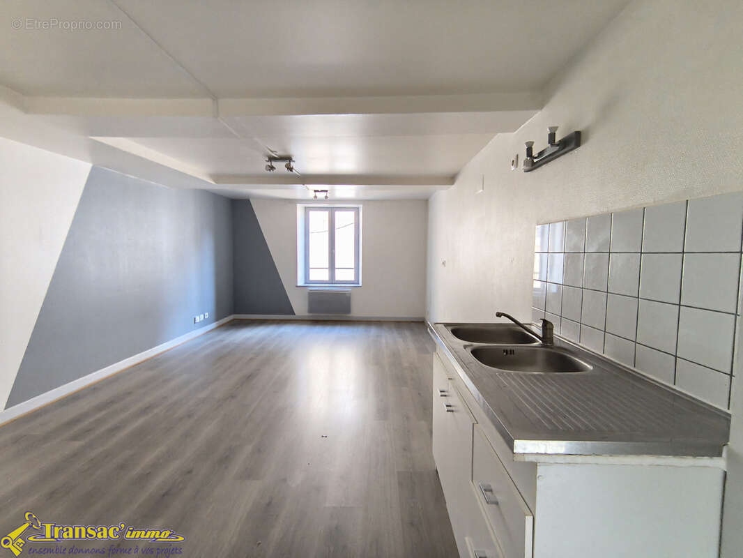 Appartement à THIERS