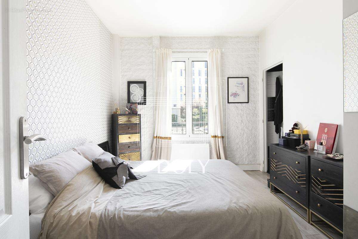 Maison à COURBEVOIE