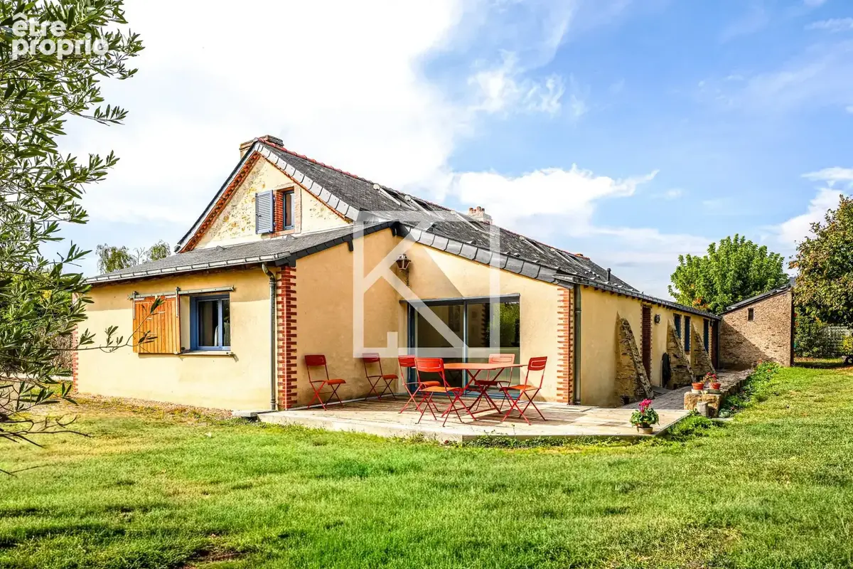 Maison 10 pièces 241 m² à vendre à Beaucouze (49070) - photo 8