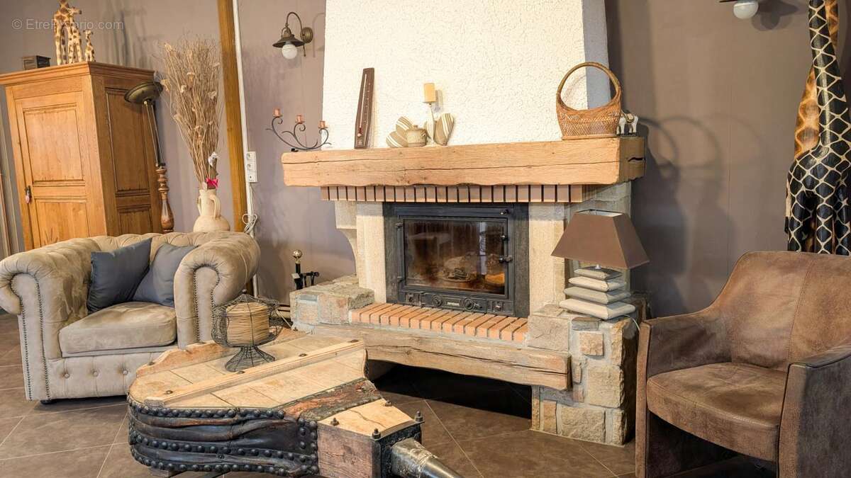 Maison à GOUZEAUCOURT