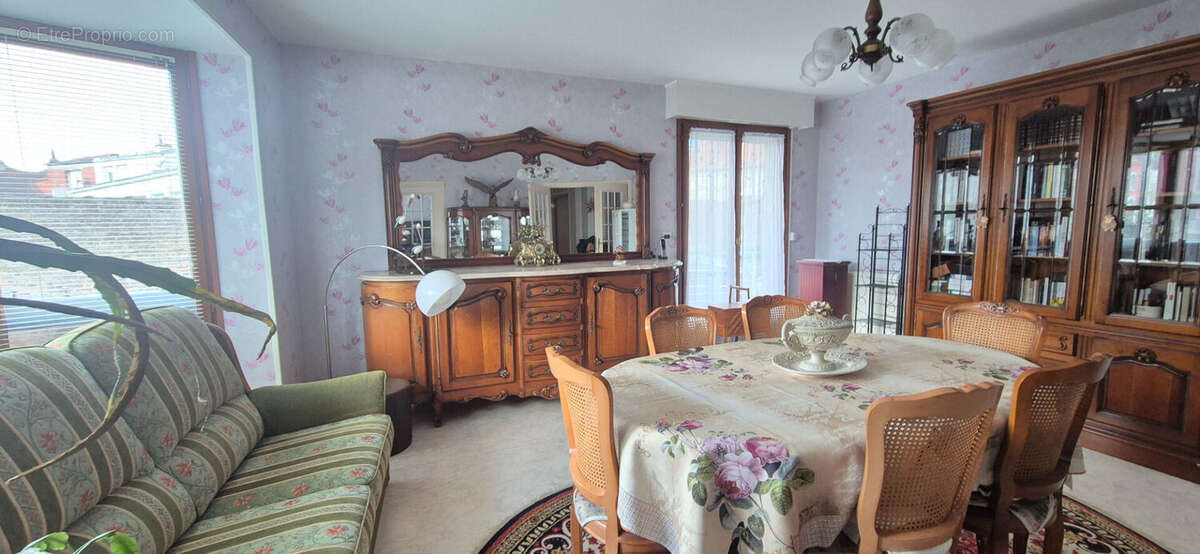 Appartement à BRUAY-LA-BUISSIERE