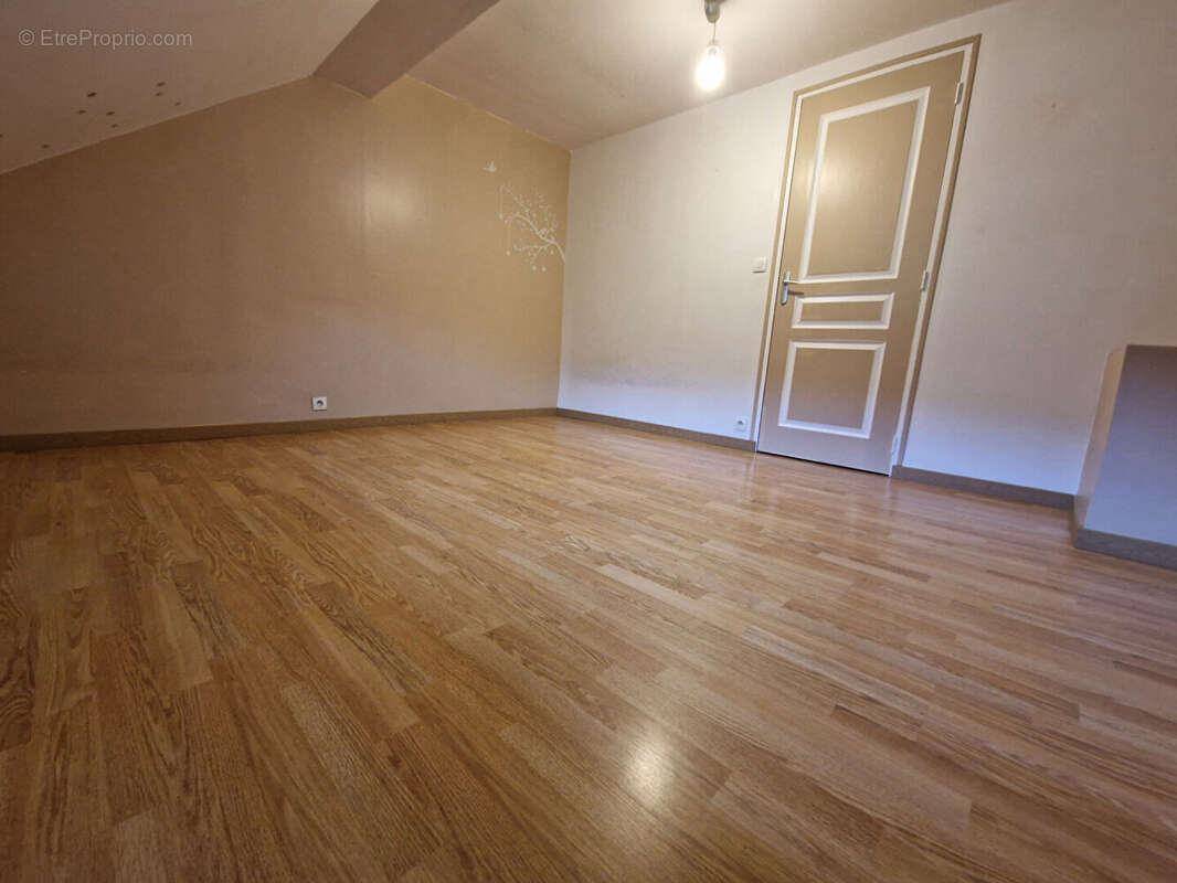 Maison à LILLEBONNE