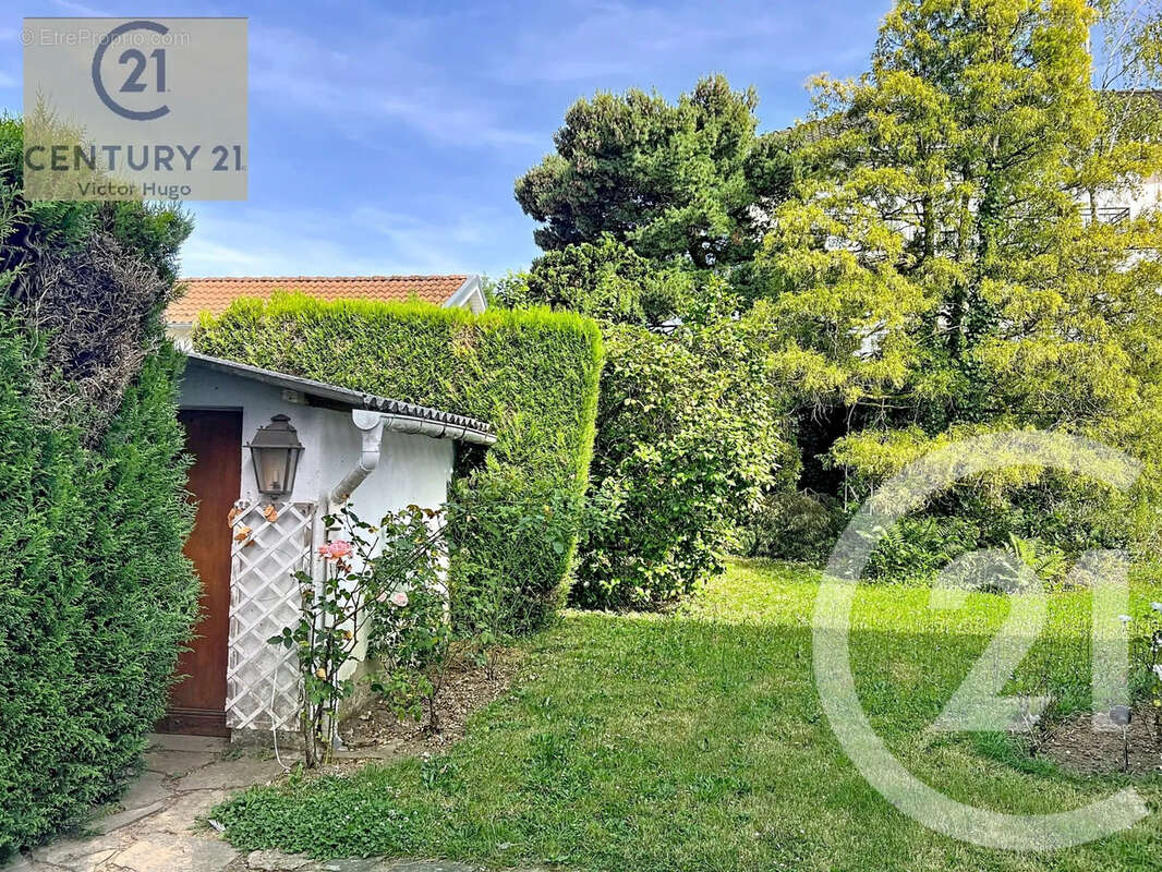Maison 152 m² à Limoges  - photo 2