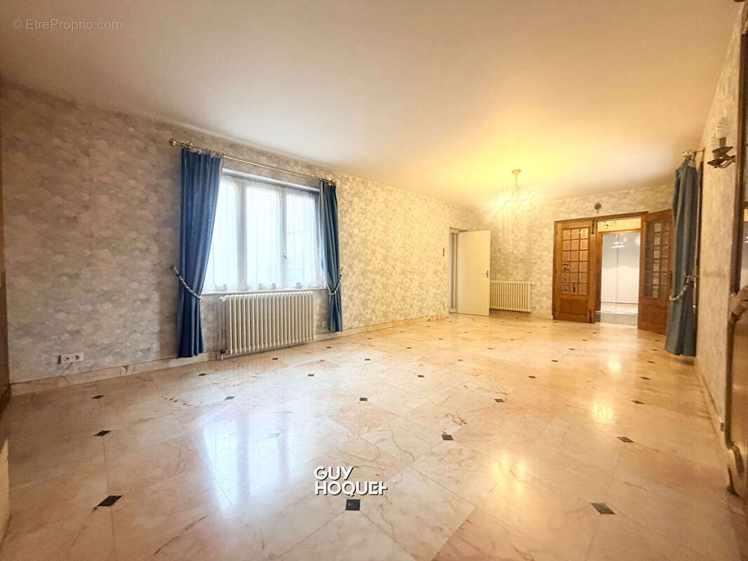 Rare à paray-le-monial ! vue exceptionnelle sur la basilique ! - photo 9