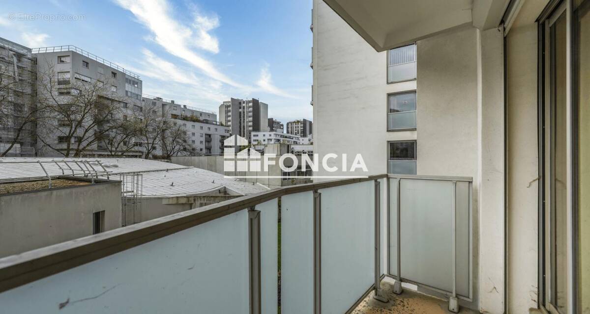 Appartement à PARIS-19E