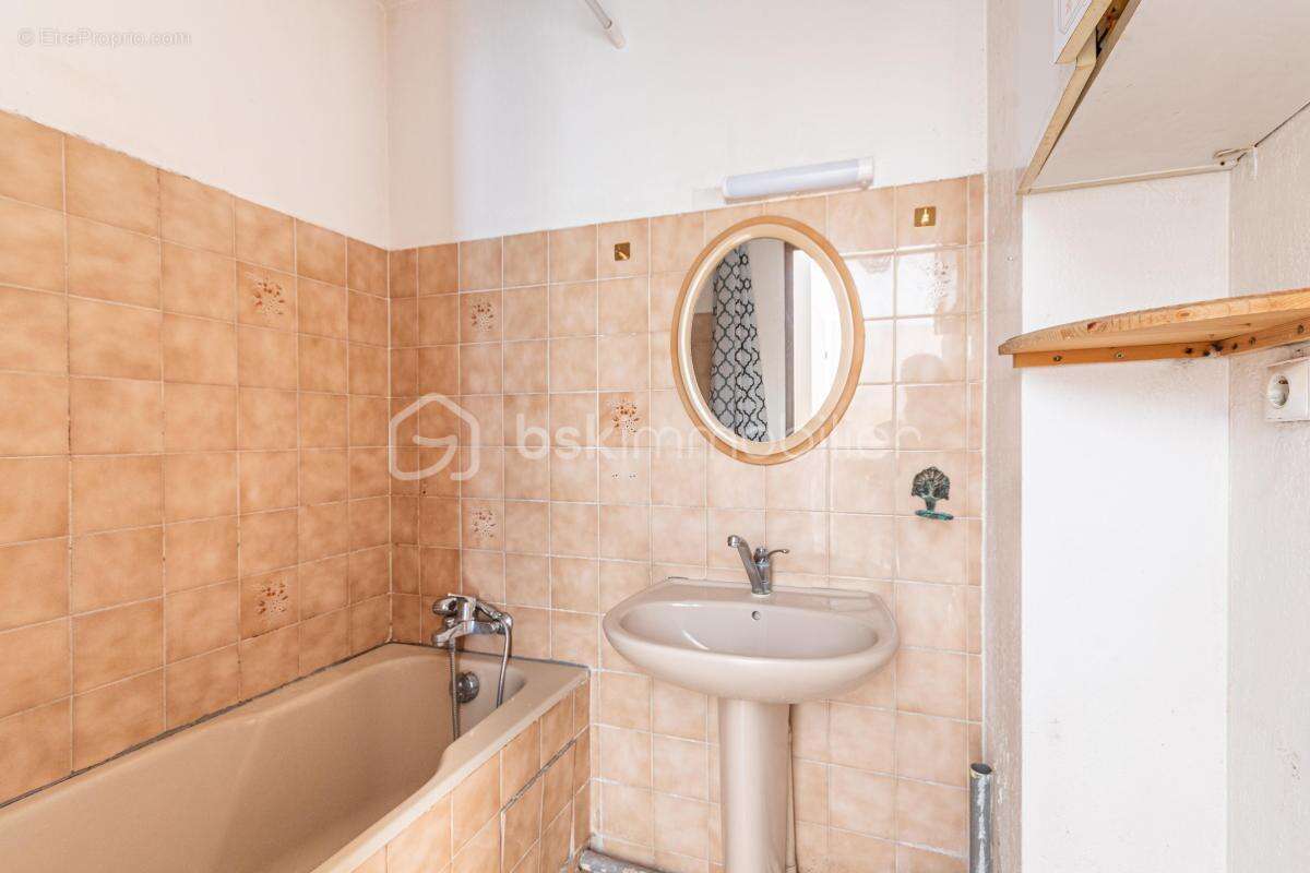 *** coup de coeur *** t3 en rez de jardin avec garage *** - photo 12