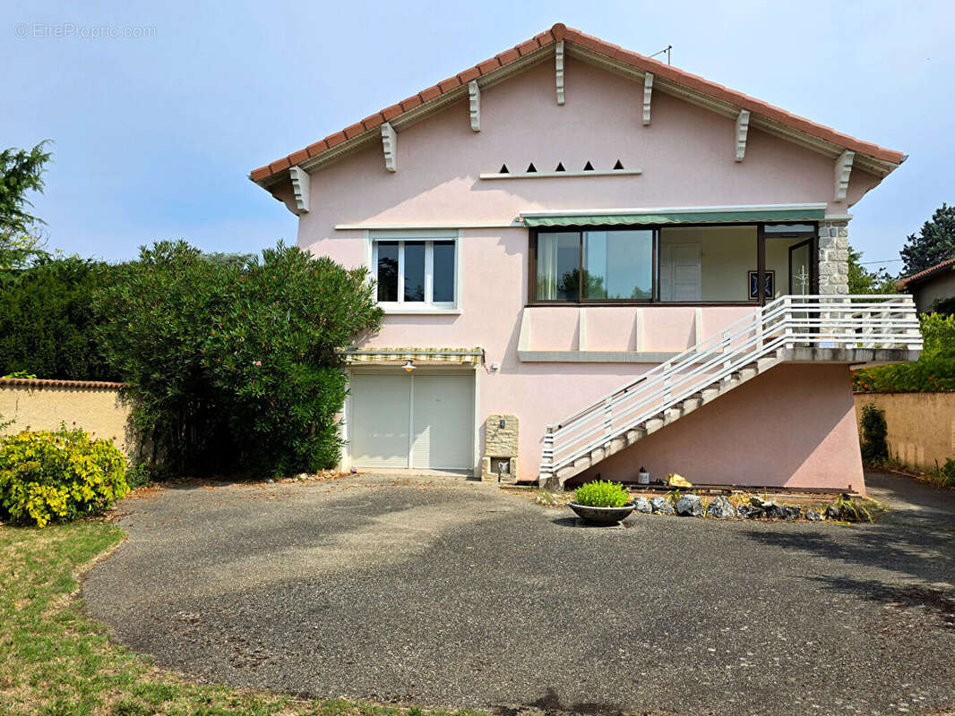 Maison à ROMANS-SUR-ISERE