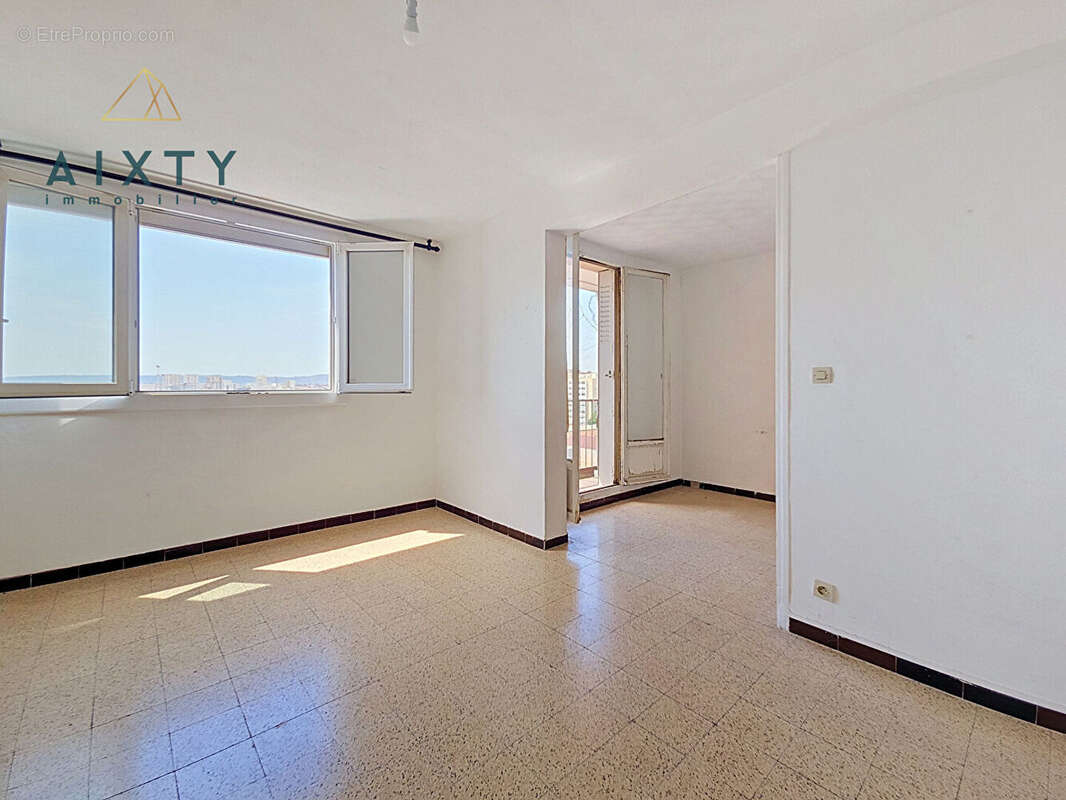 Appartement à MARSEILLE-14E