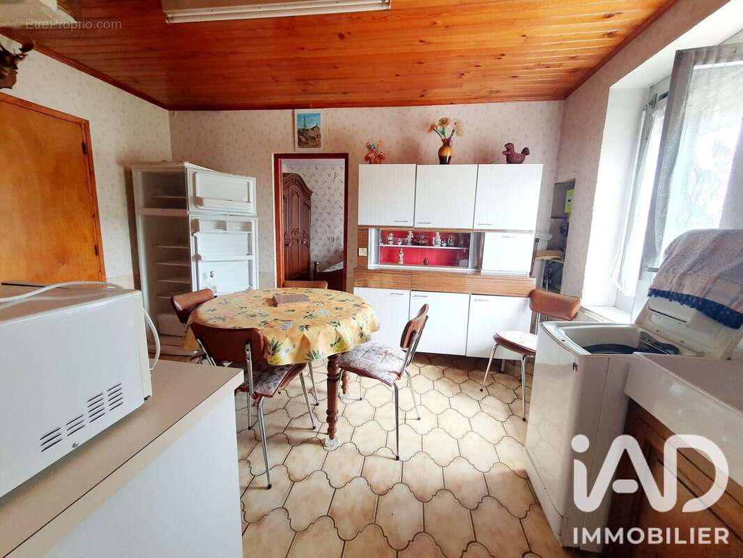 Photo 3 - Appartement à LA TOUR-SUR-ORB