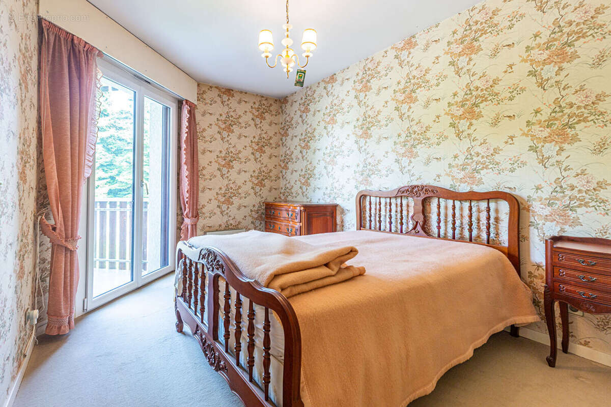 Agence immobiliere laforet - exclusivite - "camélia" - annecy-le-vieux - appartement traversant t2 de 59.29m²  -  balcons - cave - photo 6