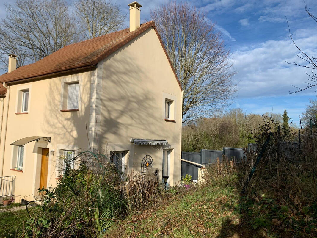 Maison à MEULAN