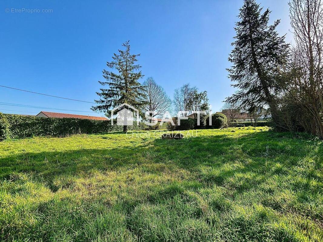 Photo 1 - Terrain à LA CHAPELLE-SAINT-LAURENT