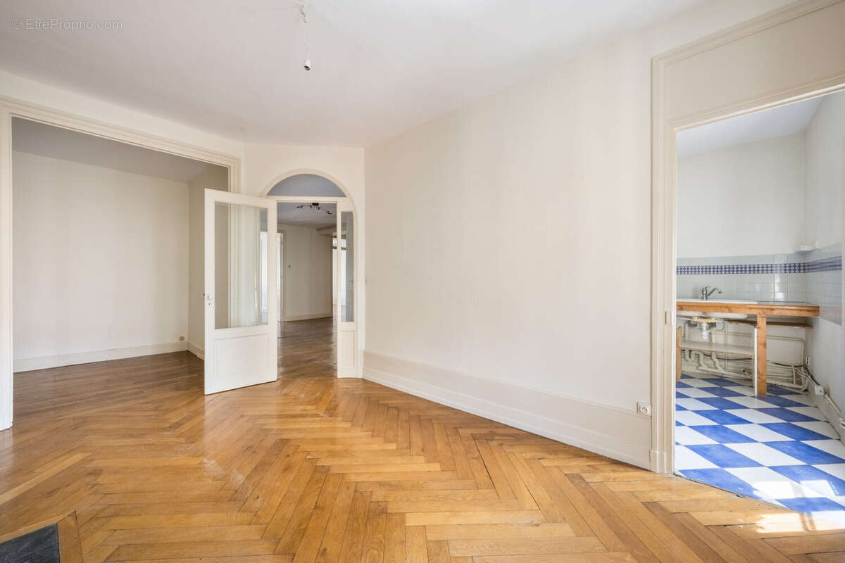 Appartement à LYON-6E