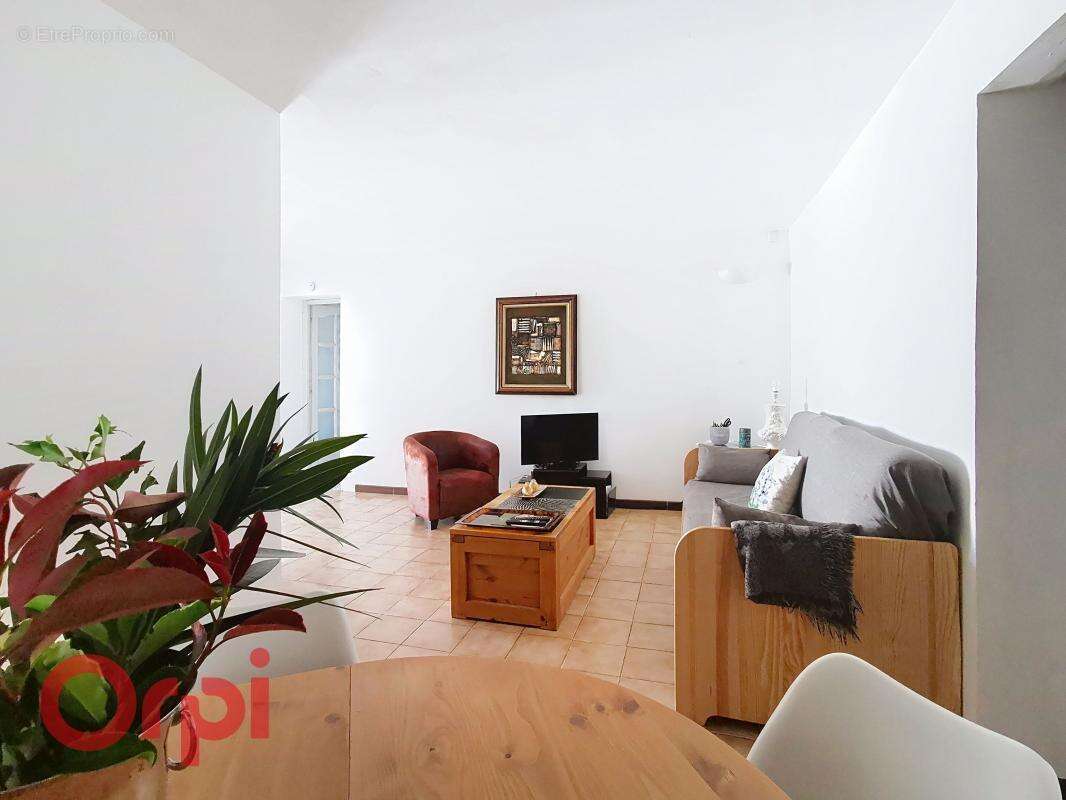 Maison à LA CADIERE-D&#039;AZUR