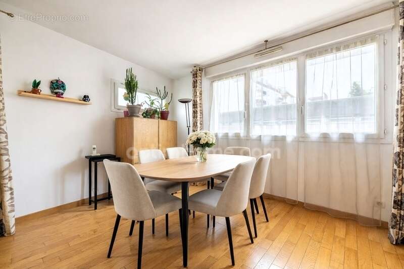 Appartement à VILLEJUIF