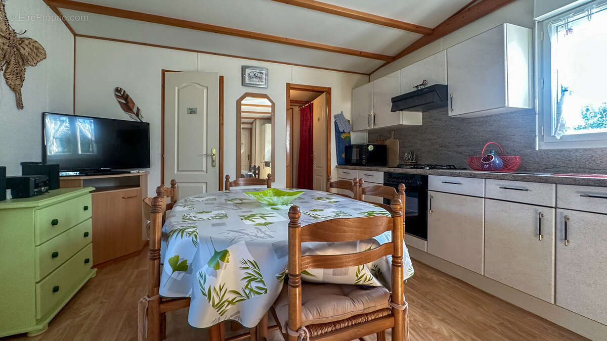 Maison à MOUTIERS-LES-MAUXFAITS