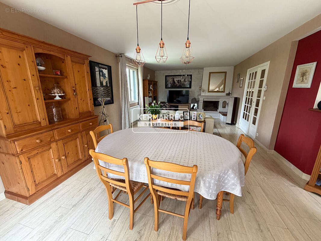 A VENDRE Maison 7 pièces à VITRÉ 141 m² - 410 800  HAI - photo 7