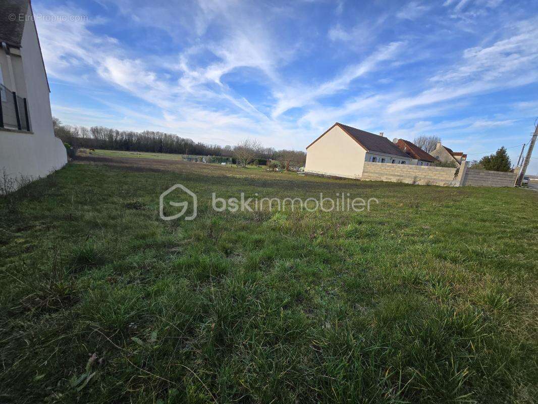 Terrain à VILLENAUXE-LA-PETITE