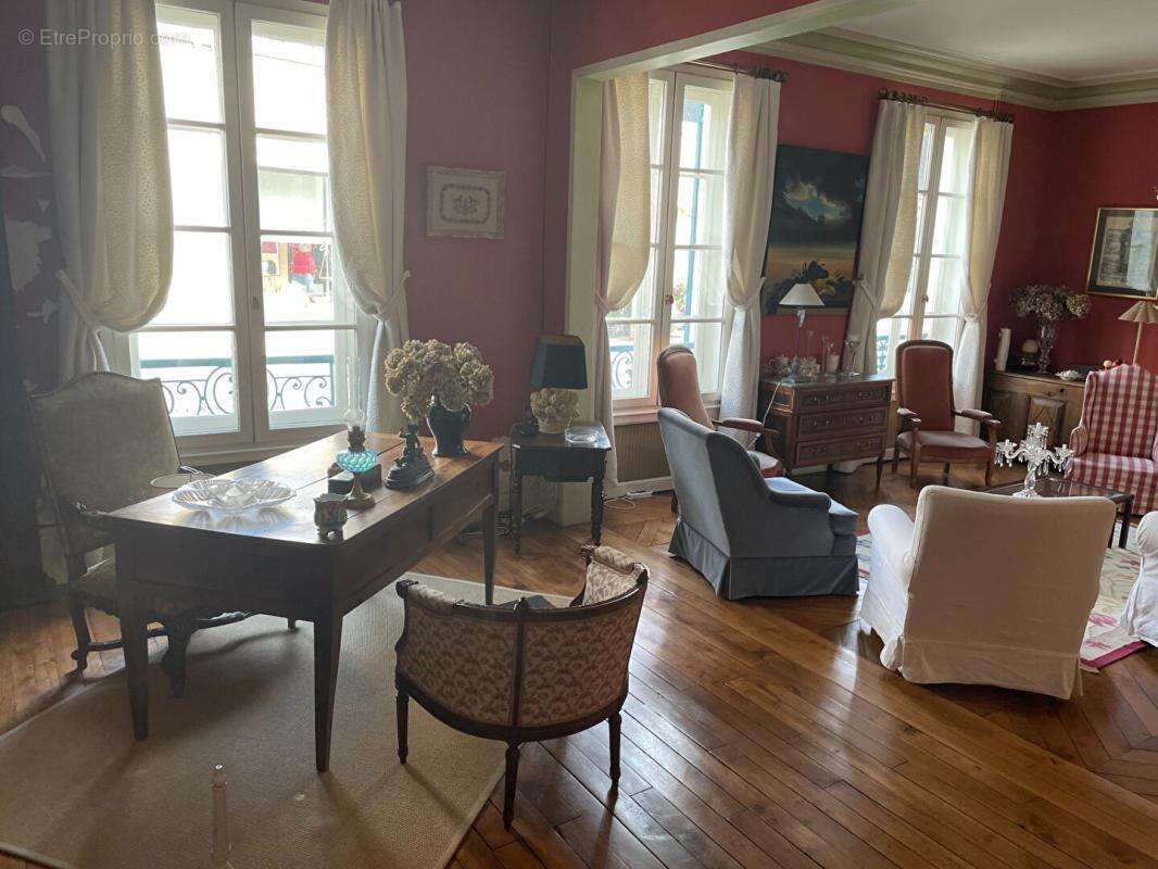 Maison à NOGENT-LE-ROI