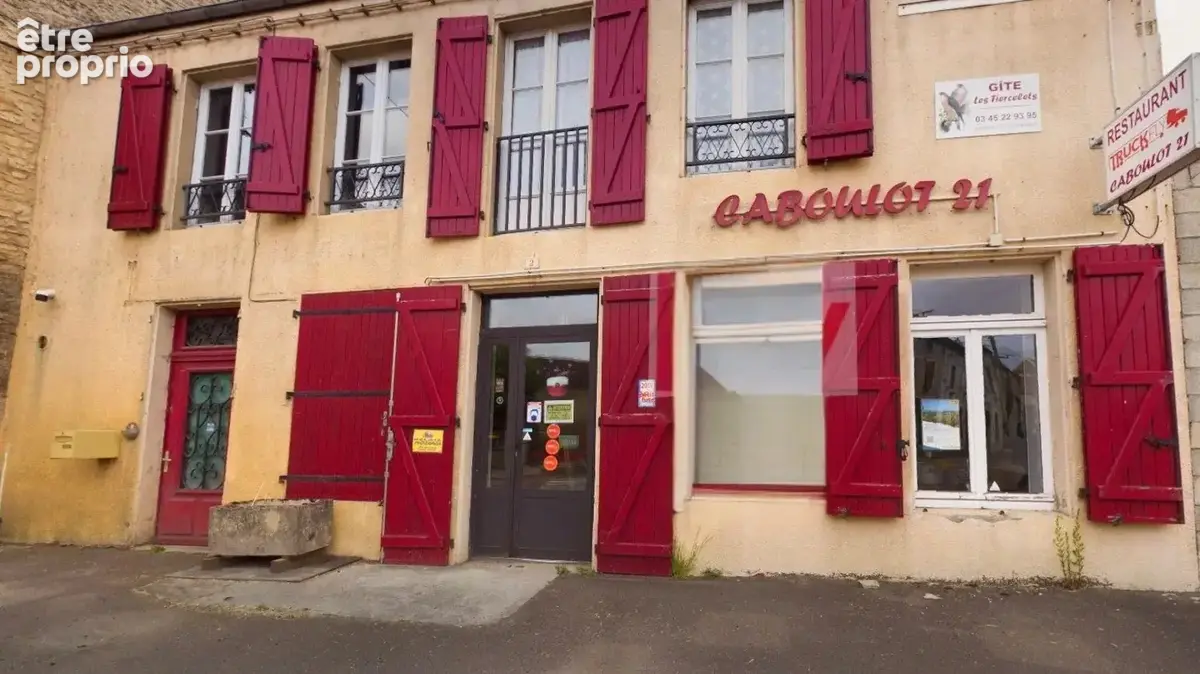 Maison à COULMIER-LE-SEC