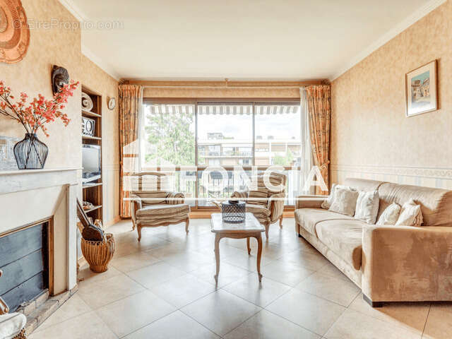 Appartement à NOISY-LE-ROI