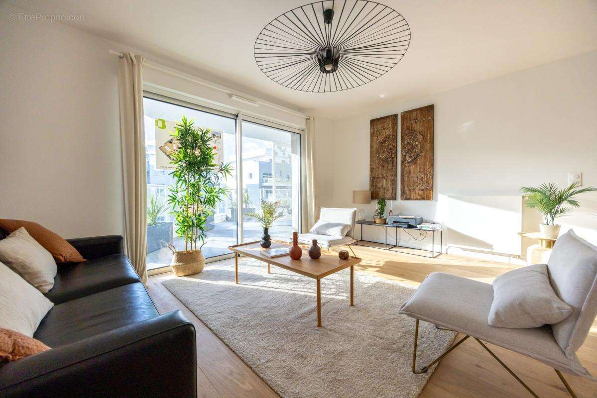 Appartement T4 avec terrasse - photo 5