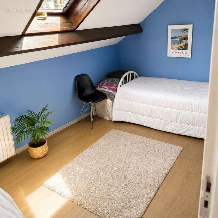Maison à PETITE-FORET
