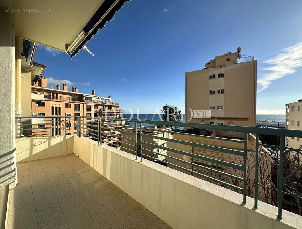 Appartement à ROQUEBRUNE-CAP-MARTIN