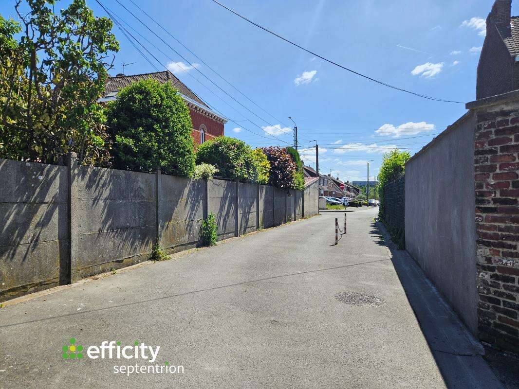 Terrain à WATTRELOS