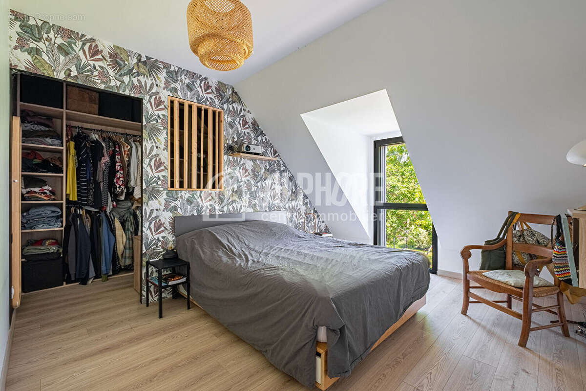 Maison RT2012 en classe A ,de 4 chambres - Garage  sur 1105m² de terrain - photo 13
