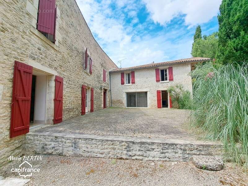 Maison à CELLES-SUR-BELLE