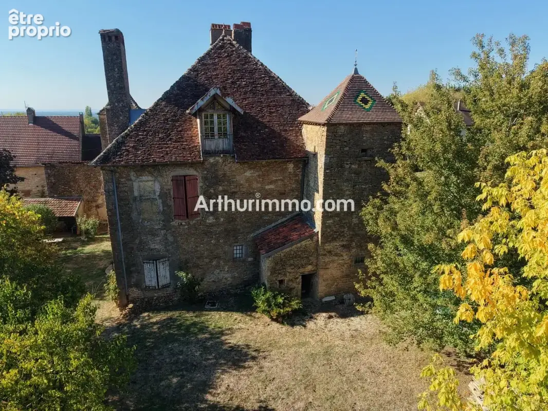 Chateau jura a vendre cuisia 39190  – maison forte type chateau – 414 m² – 12 pièces - photo 22