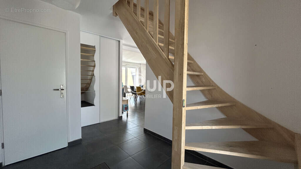 Pavillon individuel de 2016, 4 chambres sur Rouvroy - photo 4
