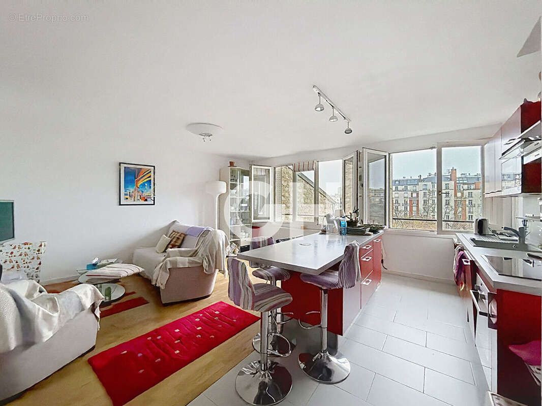 Appartement à PARIS-20E