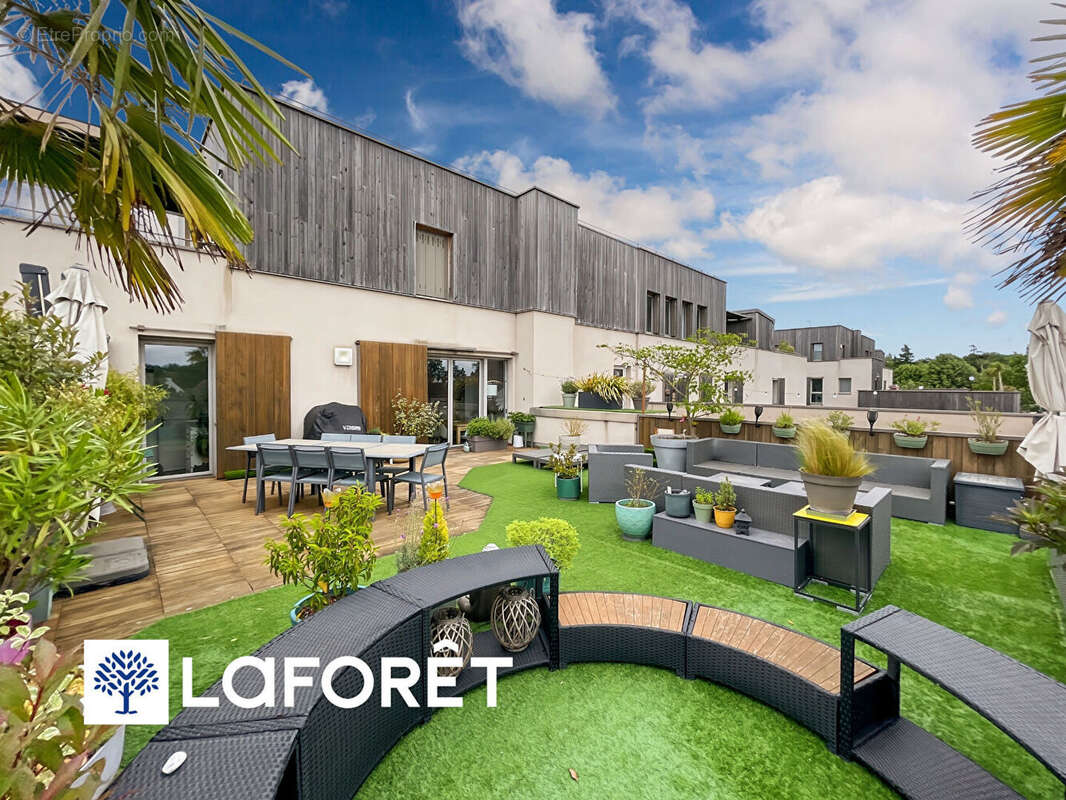 Appartement à SAINTE-GENEVIEVE-DES-BOIS
