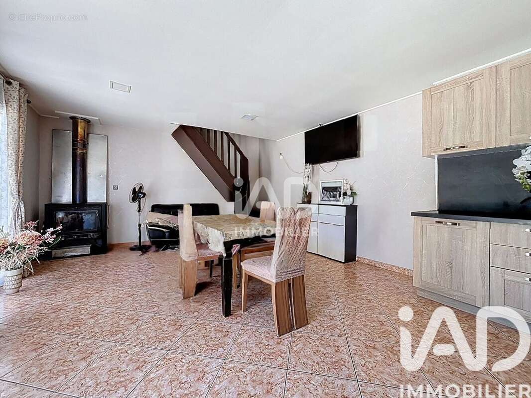 Photo 3 - Maison à ESBLY
