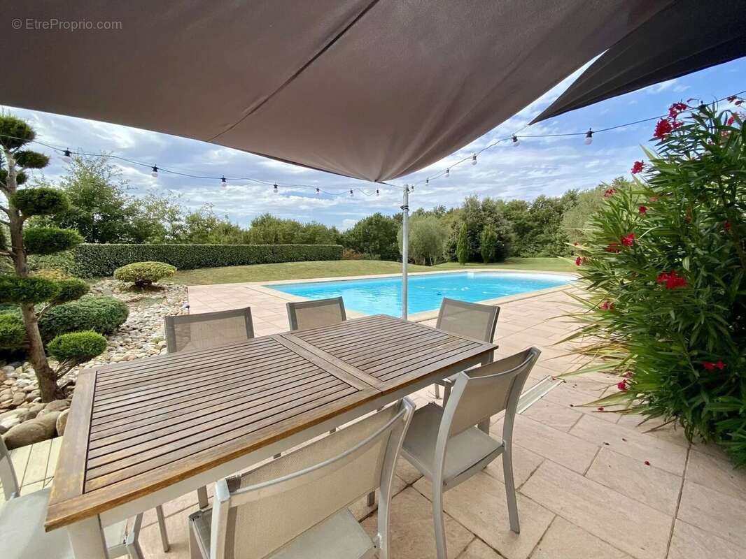 Magnifique propriété avec 2 gîtes, 2 piscines et vue imprenable - photo 14