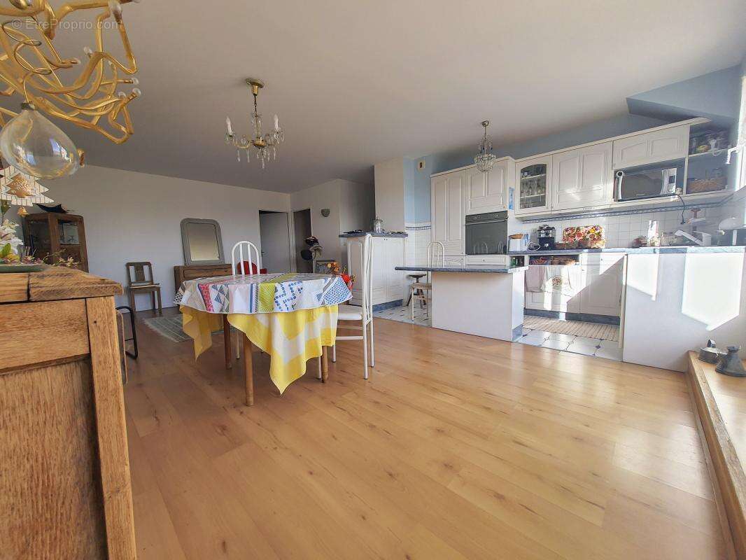 Appartement à VILLABE